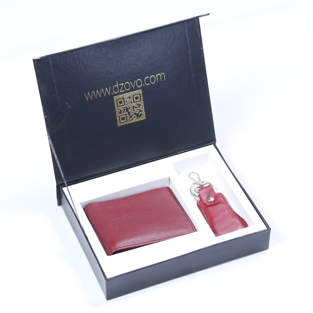 Handmade Leather 2 Piece Gift Set: Wallet Keychain