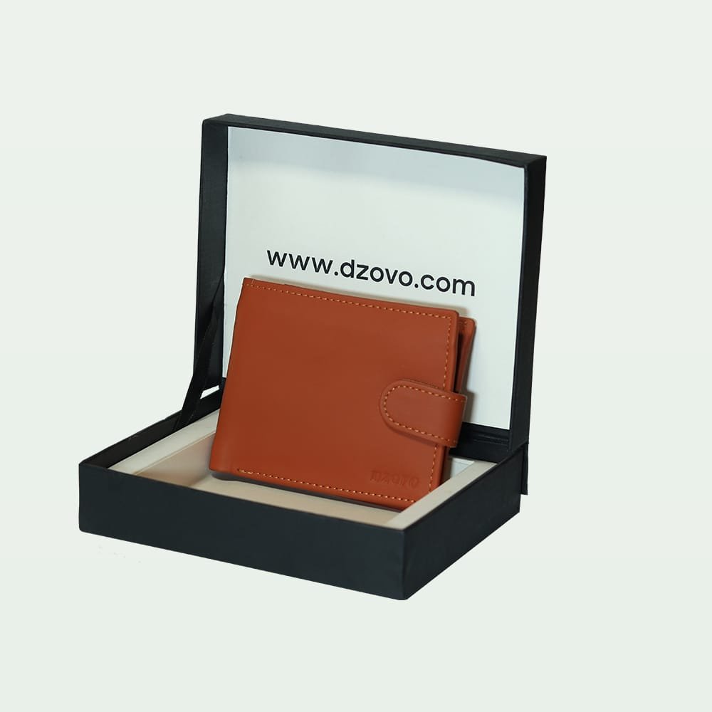 【送料・関税無料/即発可】Snap Wallet Nicks Leather Snap Wallet